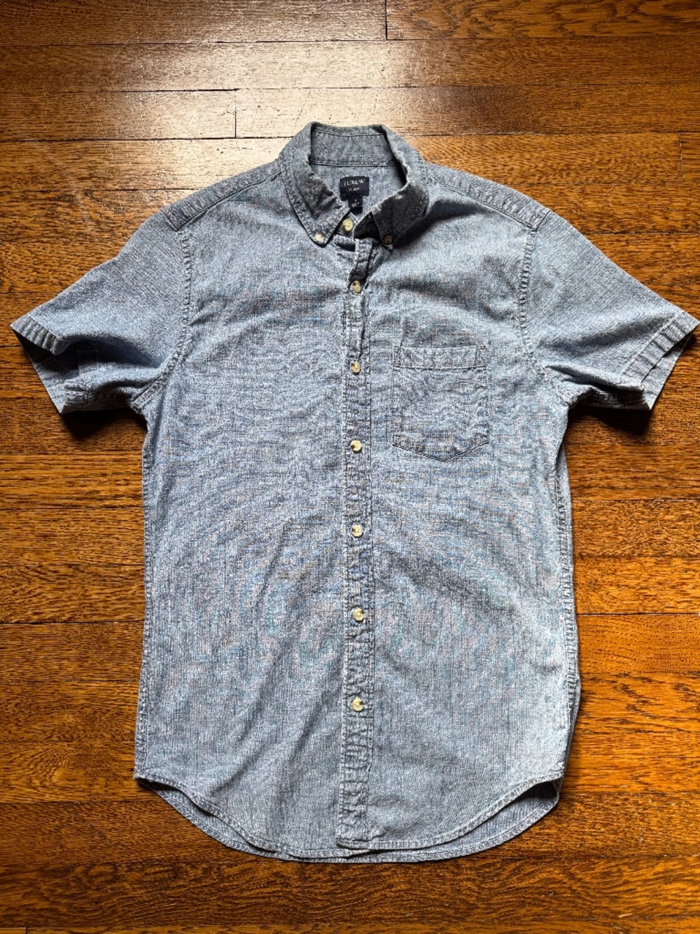 J Crew Chambray Short Sleeve Shirt Men’s Small